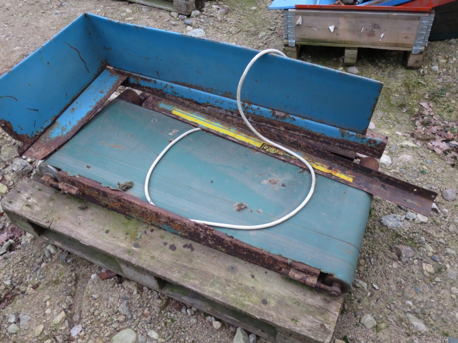 3947 EMVE conveyor 2100x550 mm