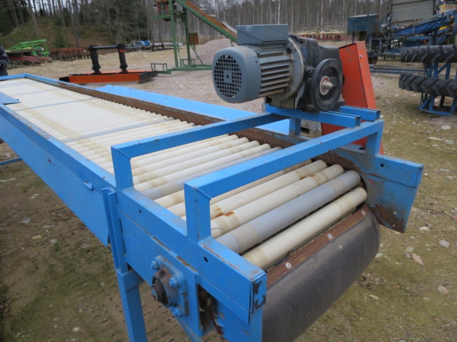 3952 EMVE roller table long 4500x600 mm