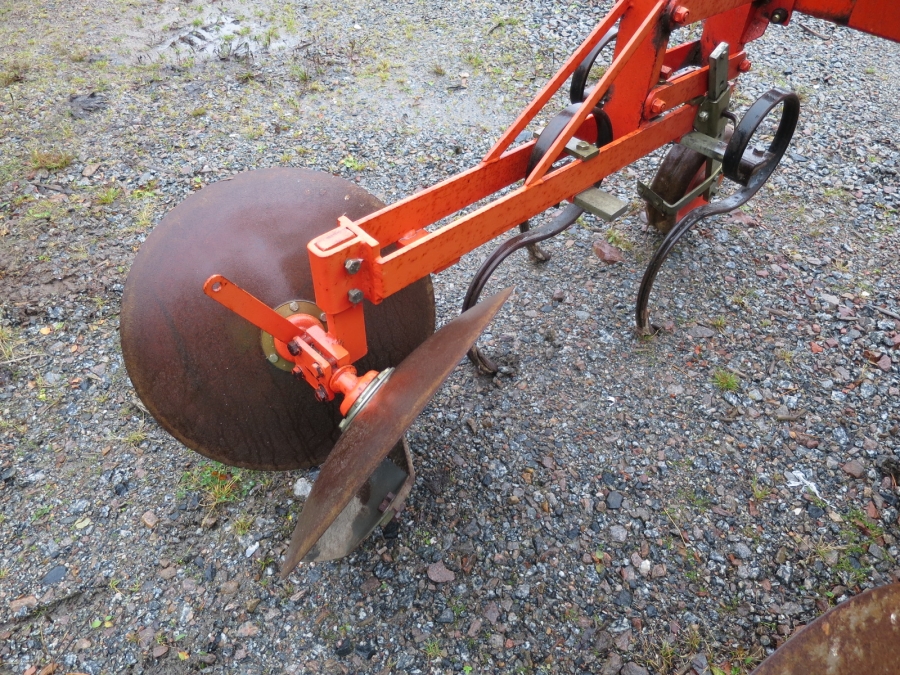 3964 Checchi & Magli disc ridger 4 row