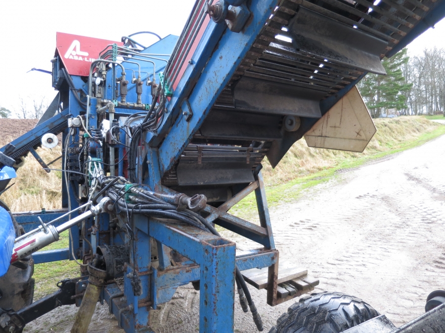 3975 Asa-Lift carrot harvester 1 row with elevator