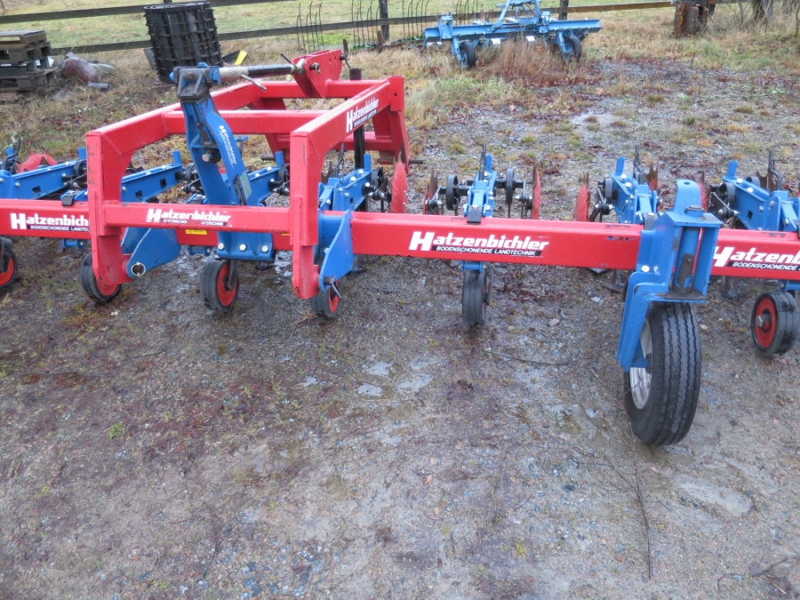 3981 Hatzenbichler row crop cultivator 9 row
