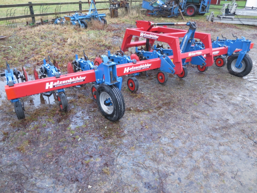 3981 Hatzenbichler row crop cultivator 9 row