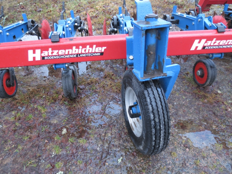 3981 Hatzenbichler row crop cultivator 9 row