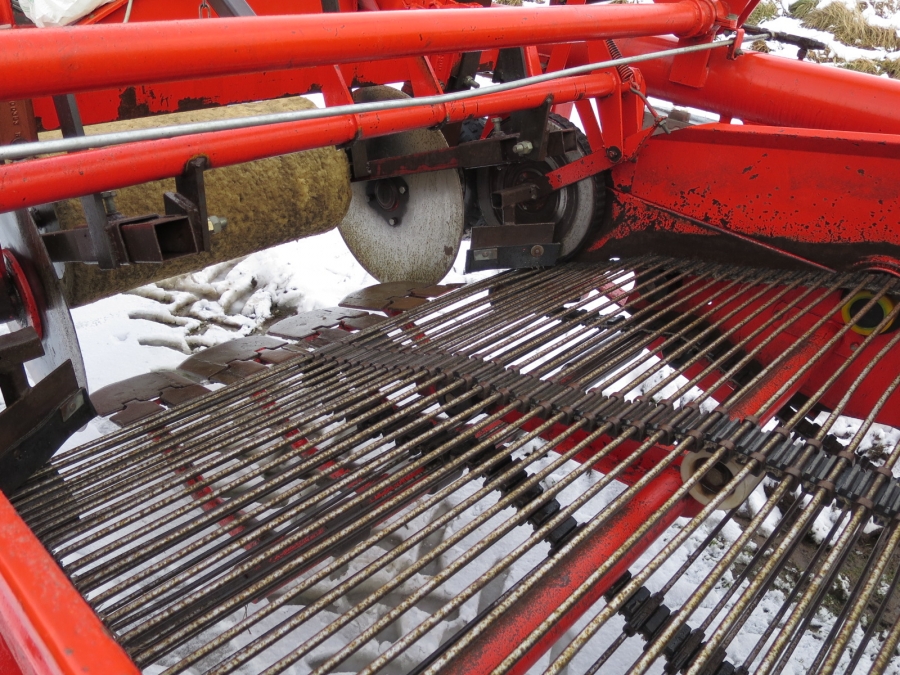 3982 Grimme DL1500 onion harvester loader