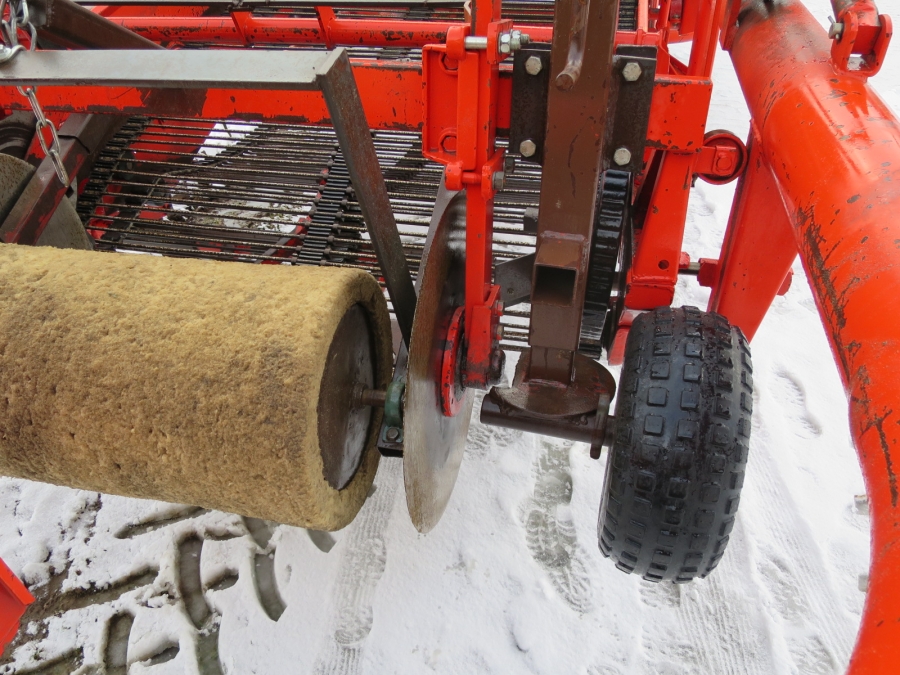 3982 Grimme DL1500 onion harvester loader