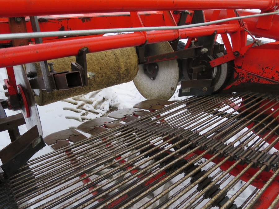 3982 Grimme DL1500 onion harvester loader