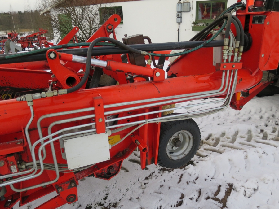 3982 Grimme DL1500 onion harvester loader