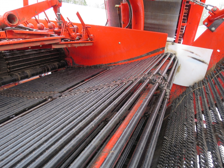 3982 Grimme DL1500 onion harvester loader