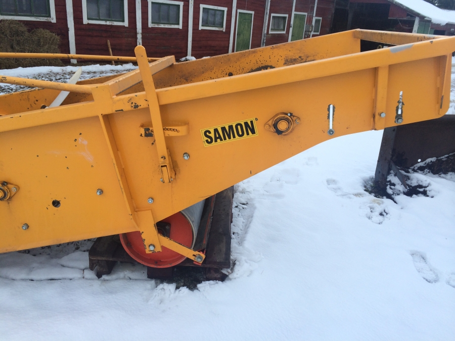 3983 Samon onion windrower 135 cm