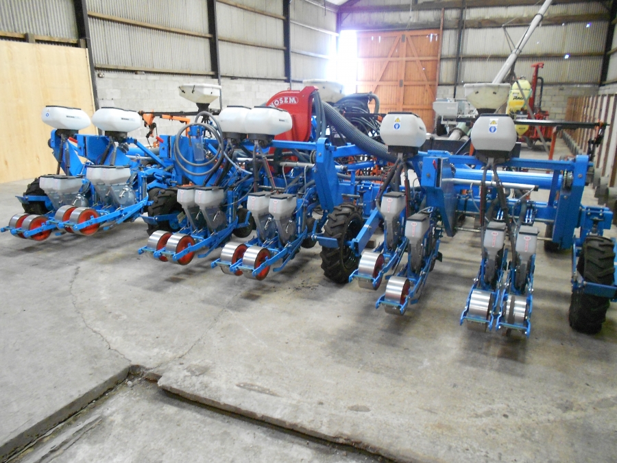 4007 Monosem MS 12 Row Seeding machine
