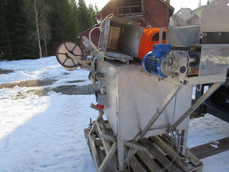 4022 Newtec HC30 nätpack
