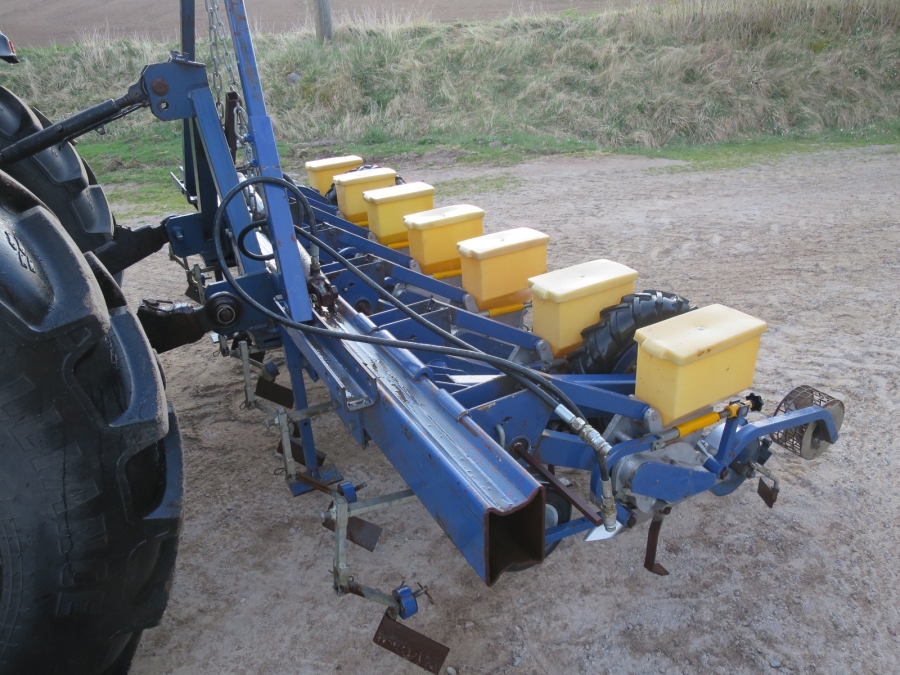 4029 Nibex 500 7 row precision seeder