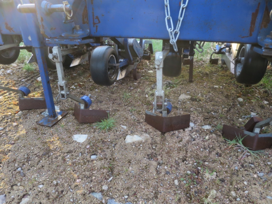 4029 Nibex 500 7 row precision seeder