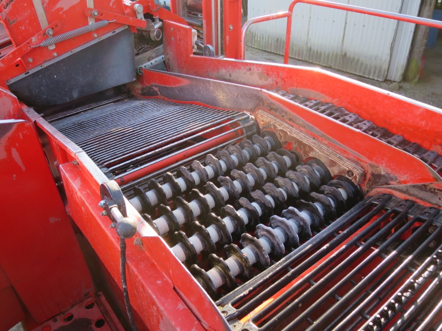 4036 Grimme SE75-20 potato harvester
