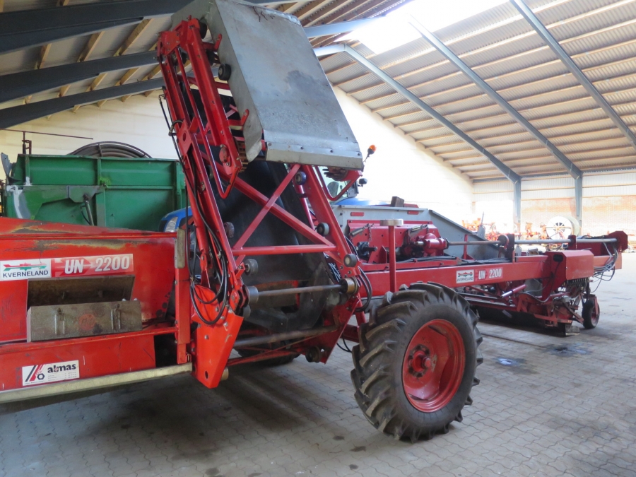4042 Kverneland Underhaug 2200 onion loader
