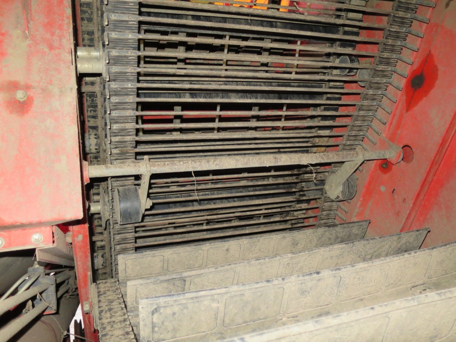 4046 Grimme SE75-40 potato harvester
