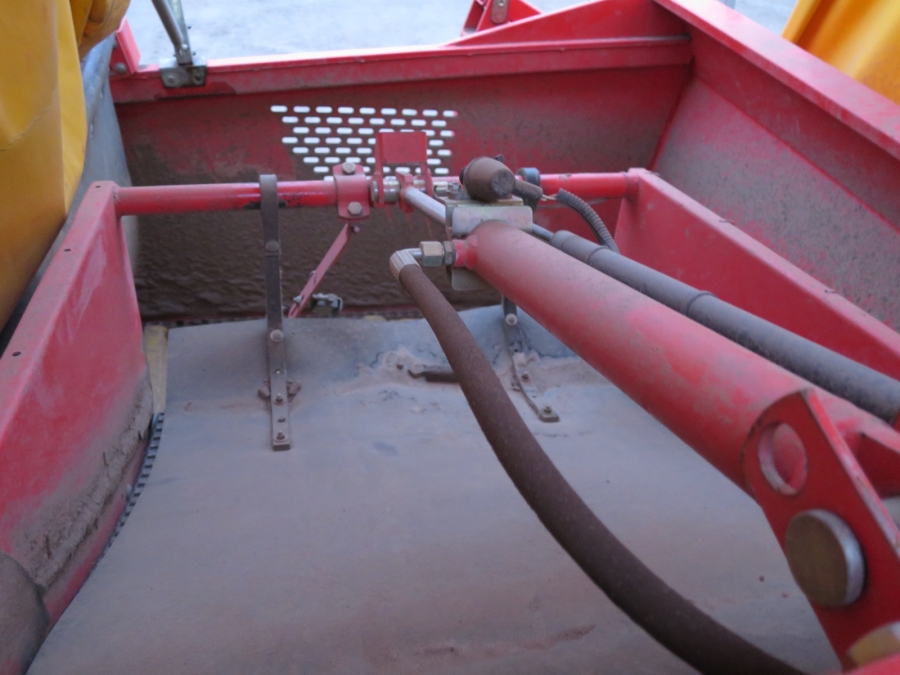 4046 Grimme SE75-40 potato harvester