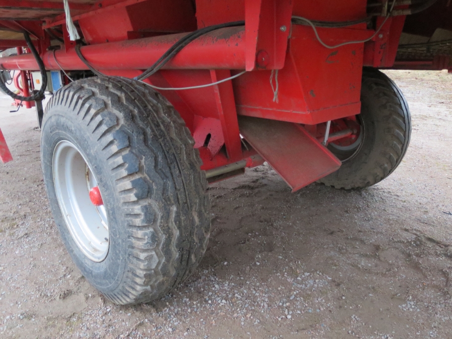 4046 Grimme SE75-40 potato harvester