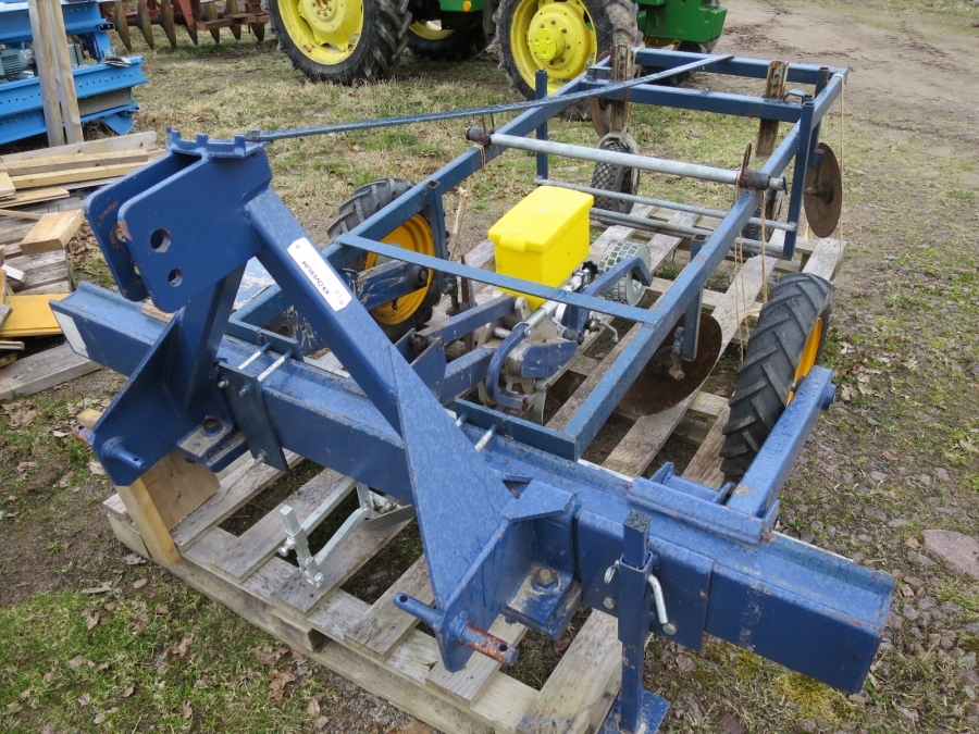 4049 Nibex 500 seeding machine with plastic layer