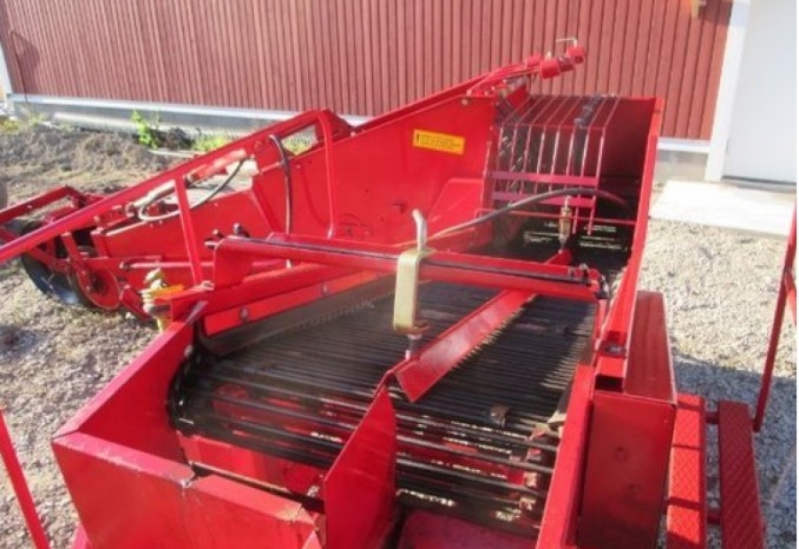 4050 Juko Midi Supermidi potato harvester