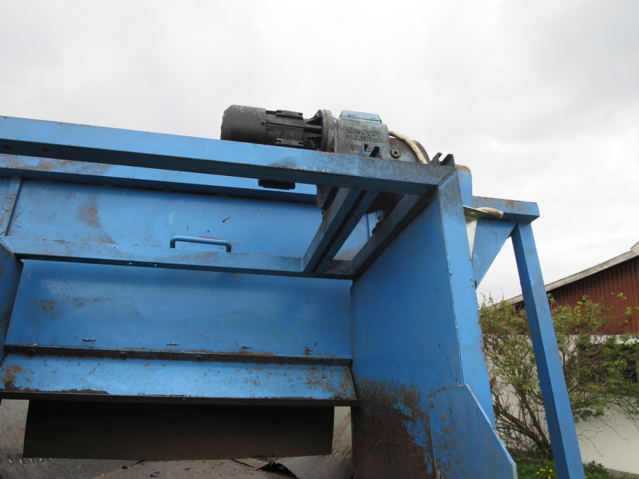 4070 EMVE Bunker mit Förderband