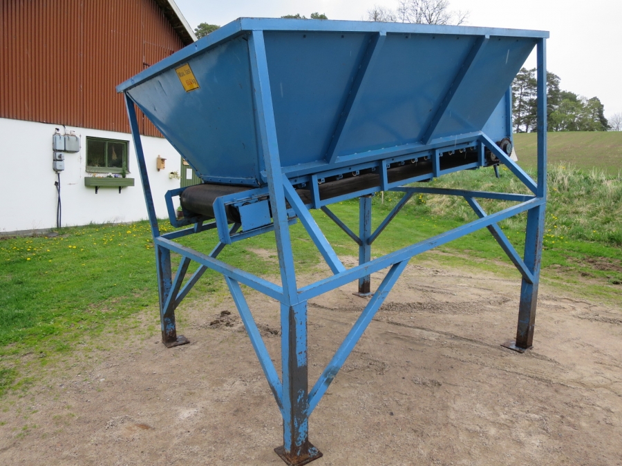 4070 EMVE Bunker mit Förderband