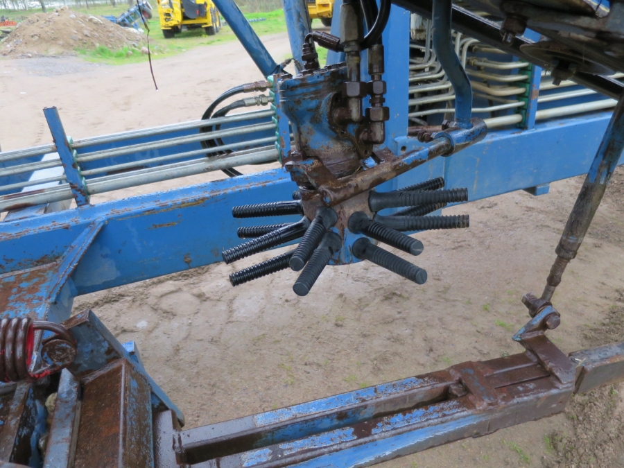 4073 Asa-Lift carrot harvester T-120B with bunker