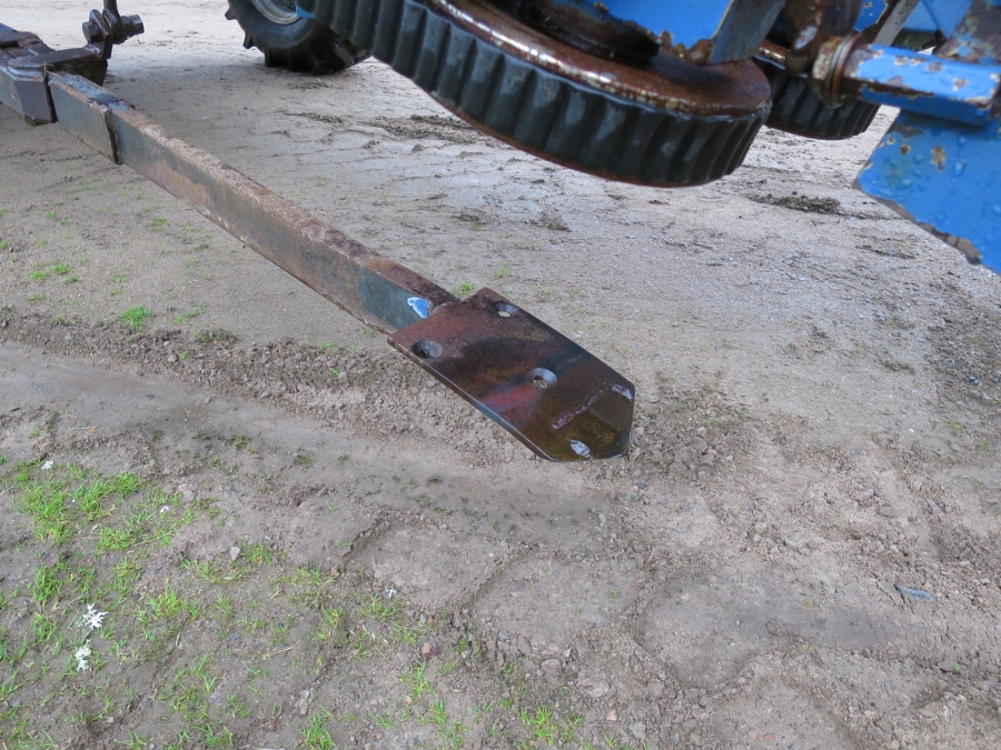 4073 Asa-Lift carrot harvester T-120B with bunker