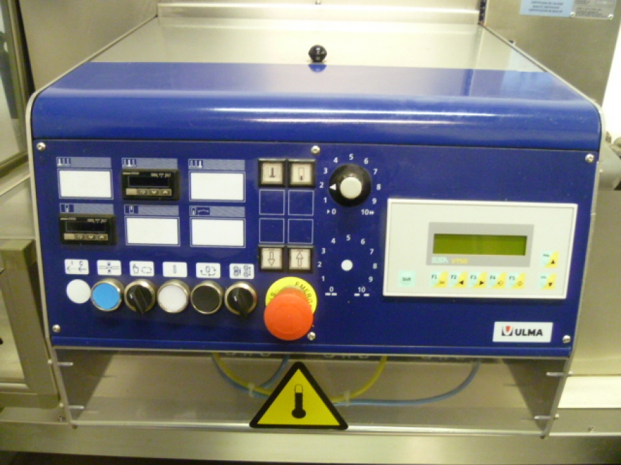 4091 ULMA PW 350 flow packing machine