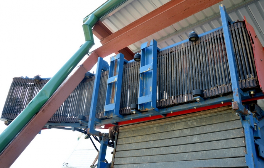 4100 Asa-Lift sharelift carrot harvester with bunker
